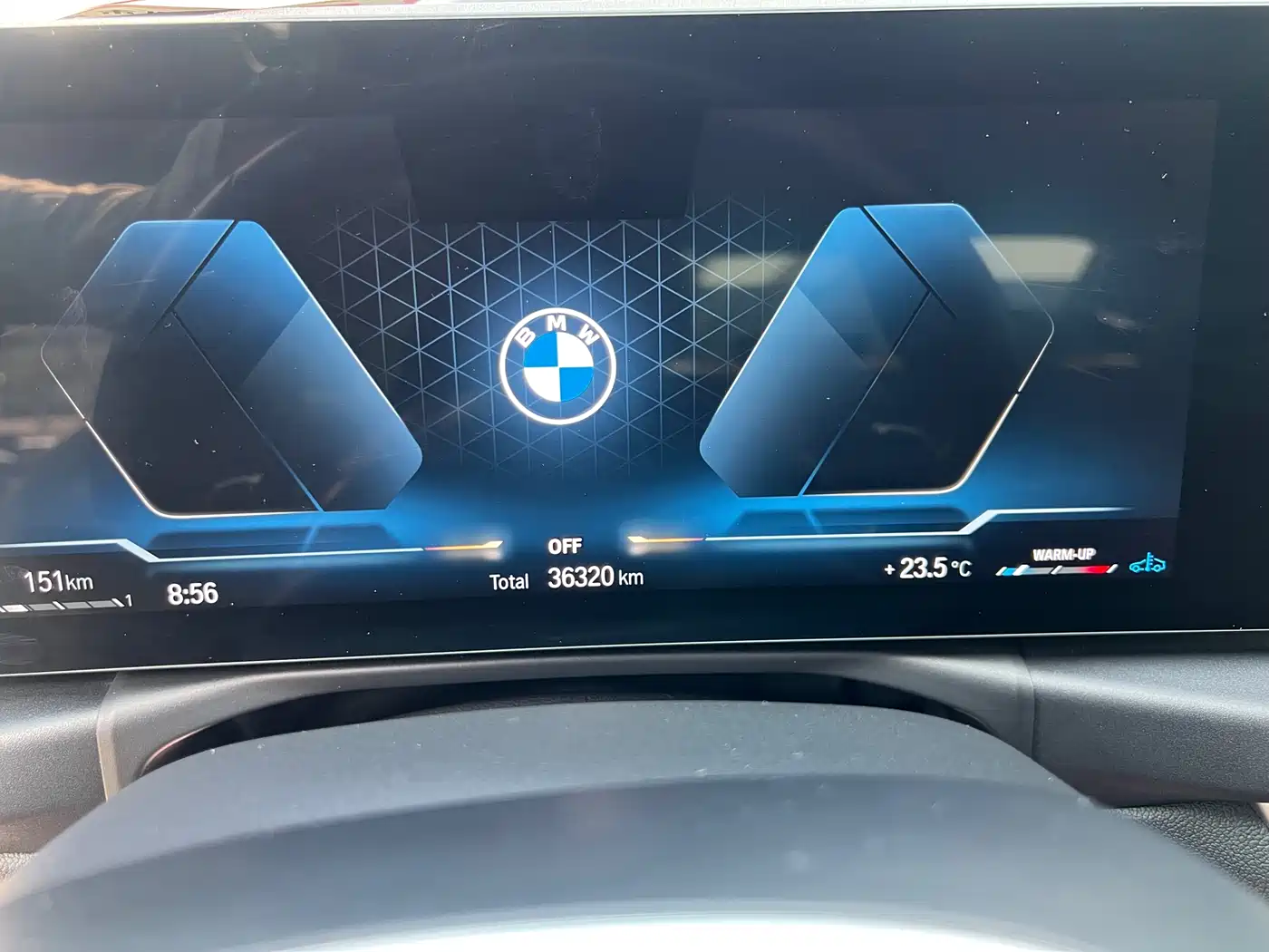 BMW 3 Series 2023 325i M Sport Black Night Package фото 15