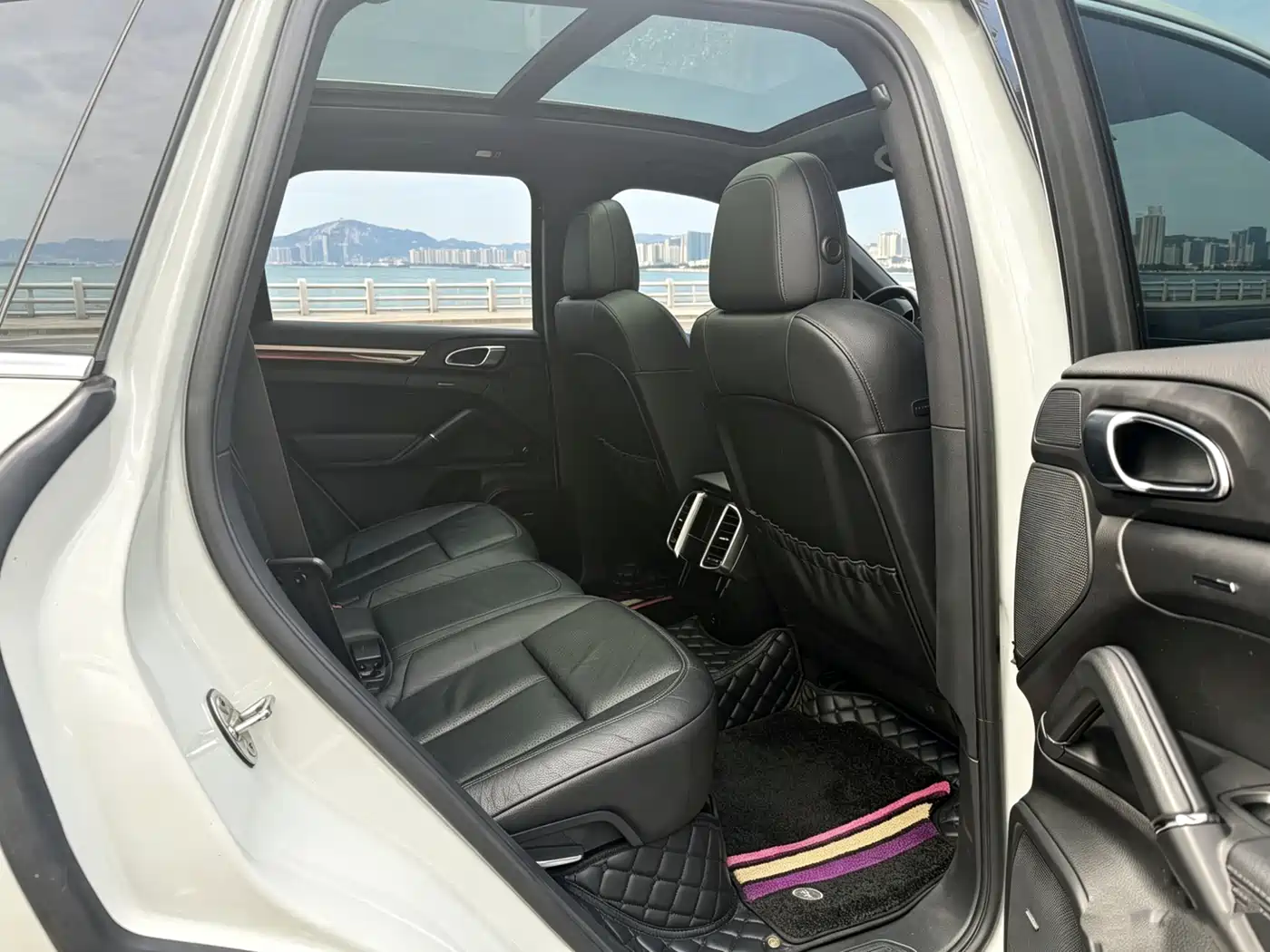Porsche Cayenne 2011 Cayenne 3.0T фото 15