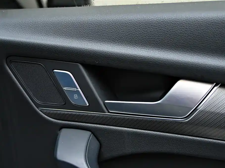 Audi Q5L 2023 40T Luxury Dynamic фото 24