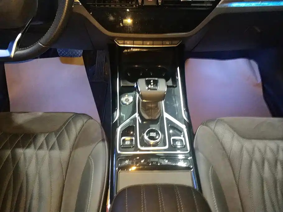 Hongqi HS5 2022 2.0T Smart Connect Premium Edition фото 16