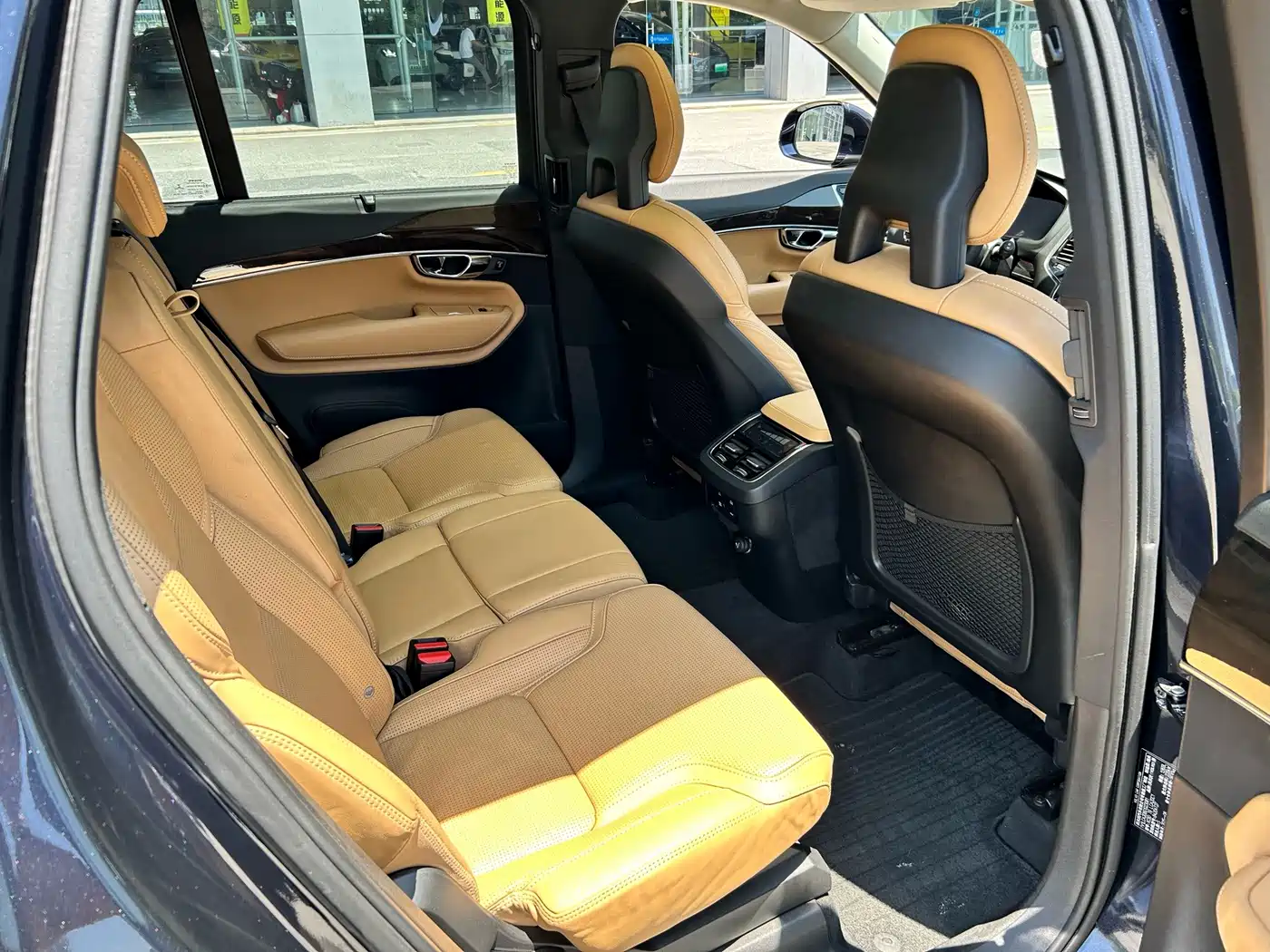 Photo 18 - Volvo XC90