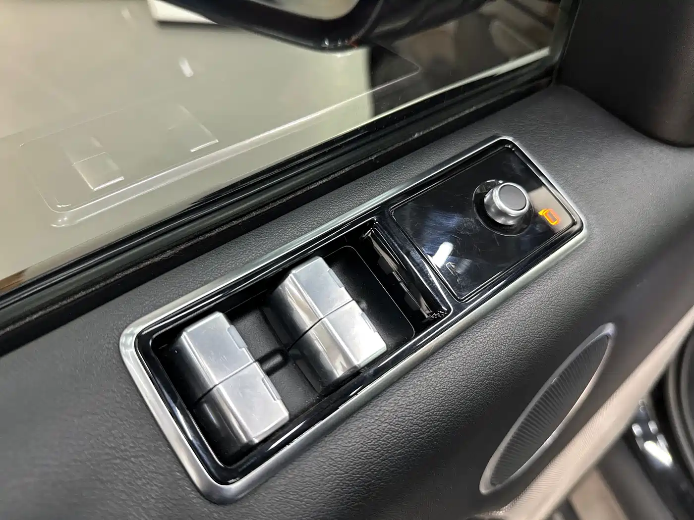 Land Rover Range Rover Sport 2020 3.0 L6 SE фото 6