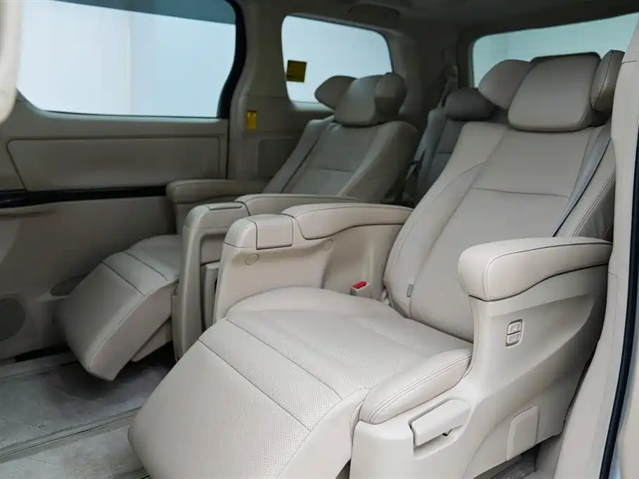 Toyota Alphard 2012 3.5L Luxury Edition фото 14
