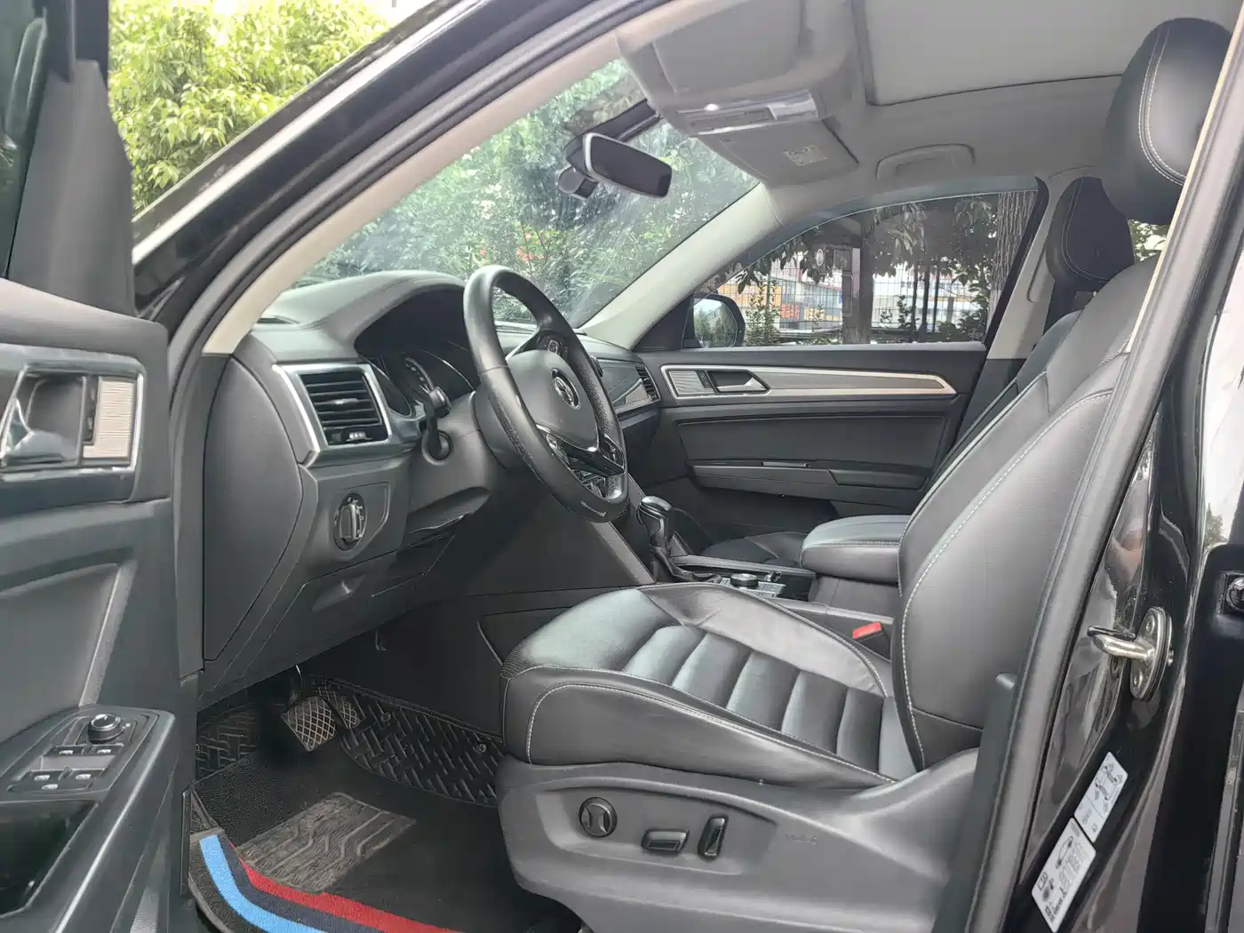 Volkswagen Teramont 2019 380TSI 4WD Luxury Edition China VI фото 5