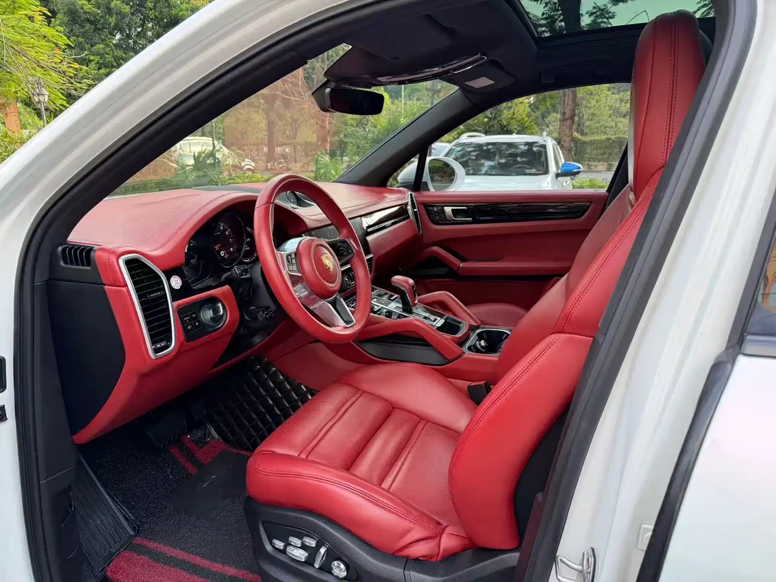 Фото 4 - Porsche Cayenne