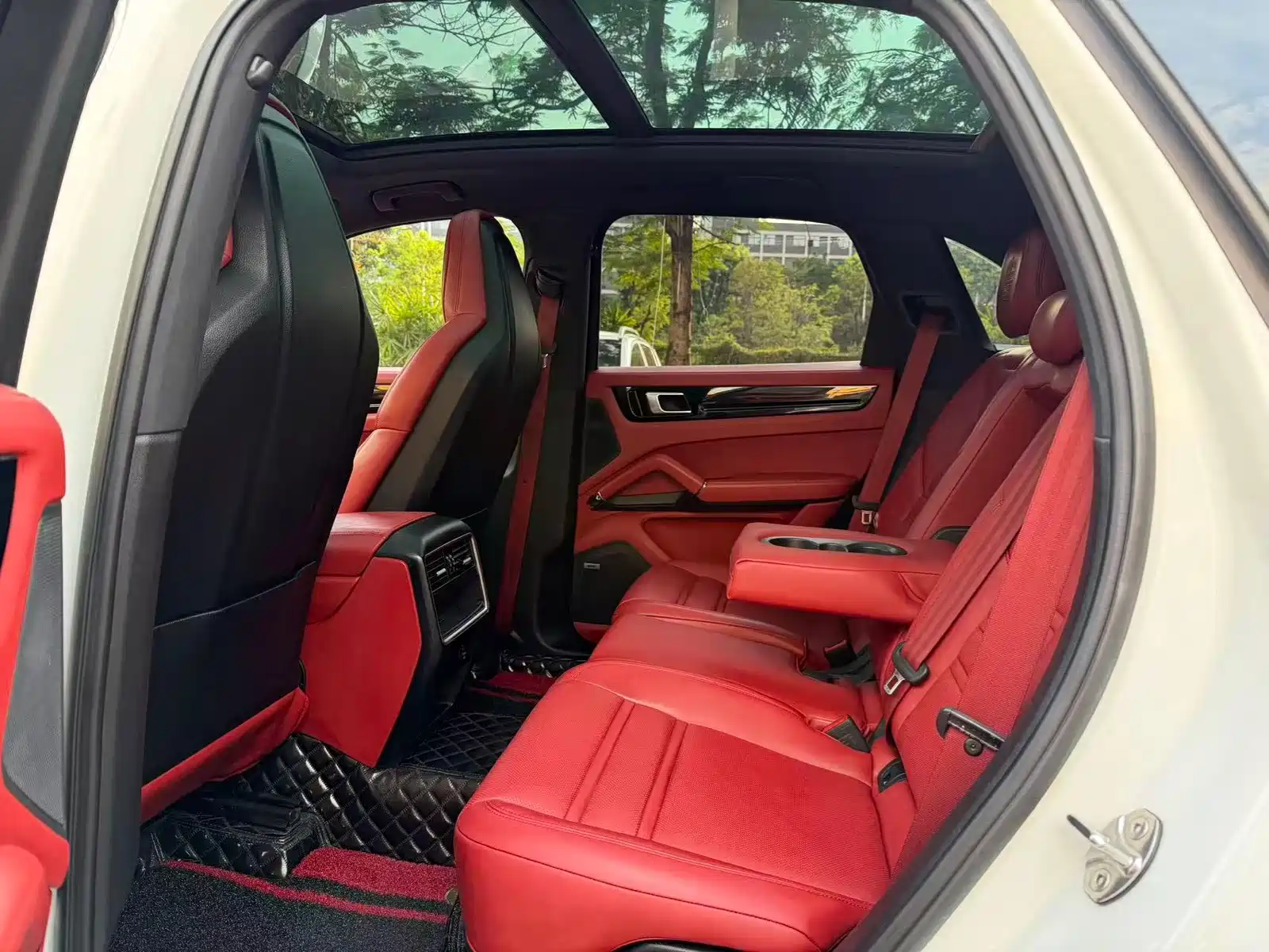 Фото 5 - Porsche Cayenne