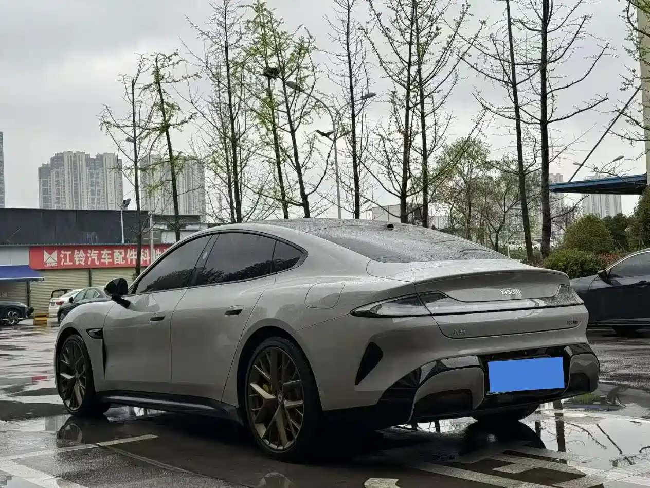 XIAOMI CAR XIAOMI SU7