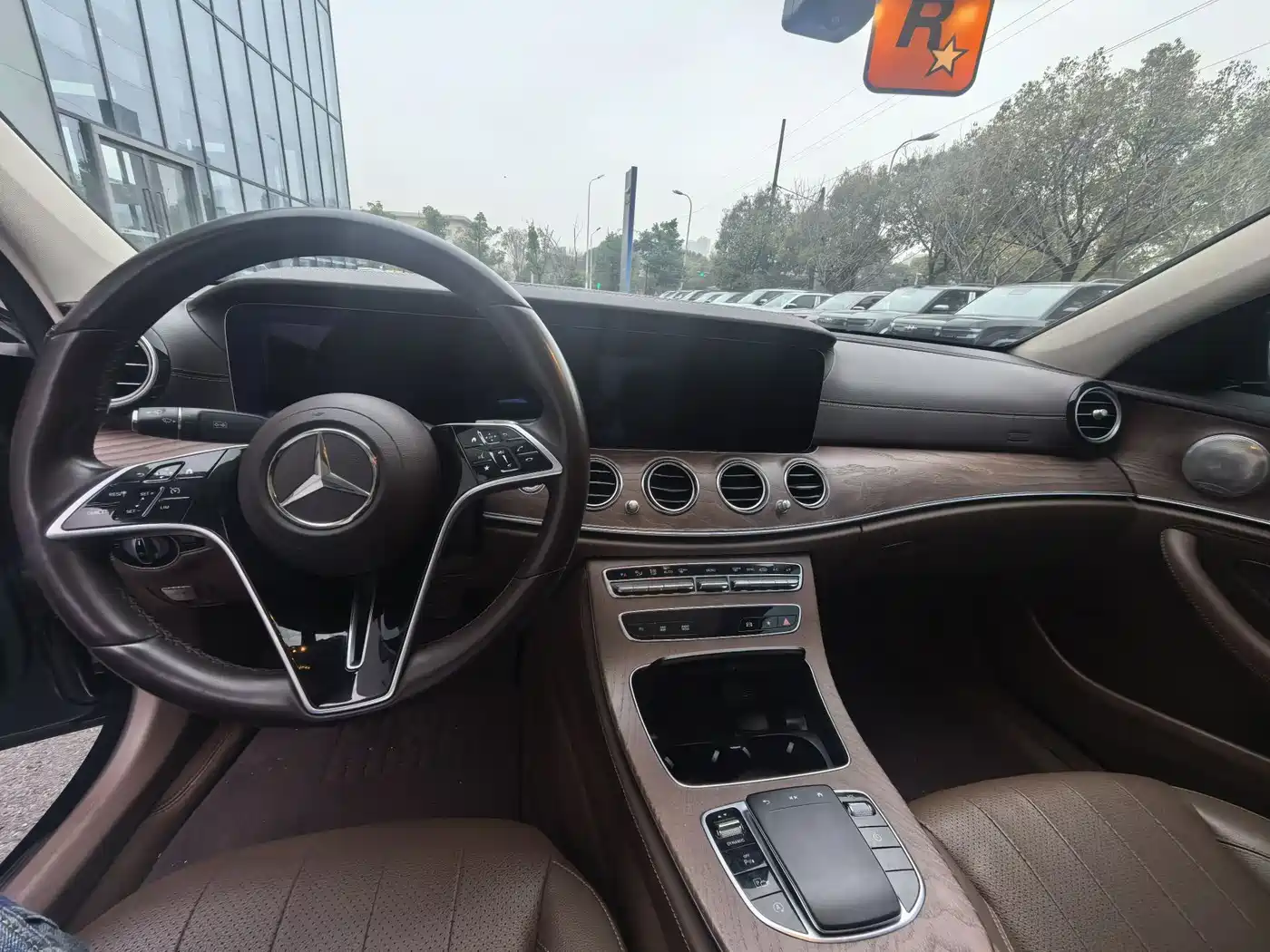 Mercedes-Benz E-Class 2022 Second Facelift E 300 L Fashion фото 7