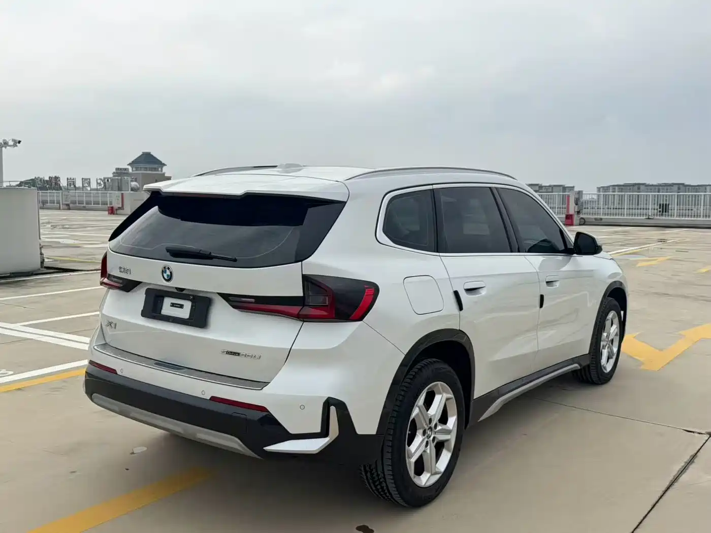 Фото 9 - BMW X1