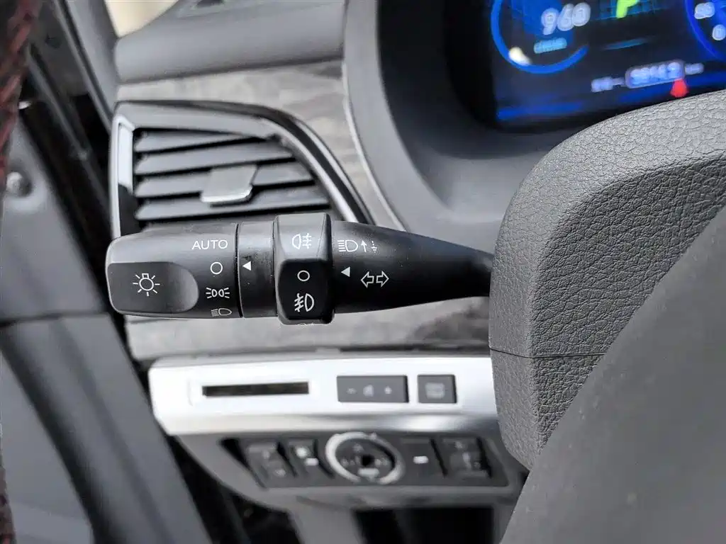 BYD S7 2016 2.0T Automatic Flagship Plus фото 21