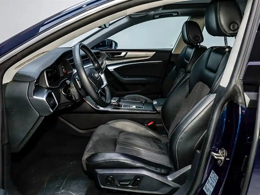 Audi A7L 2024 45TFSI S-line Dream Edition Crystal Package фото 9