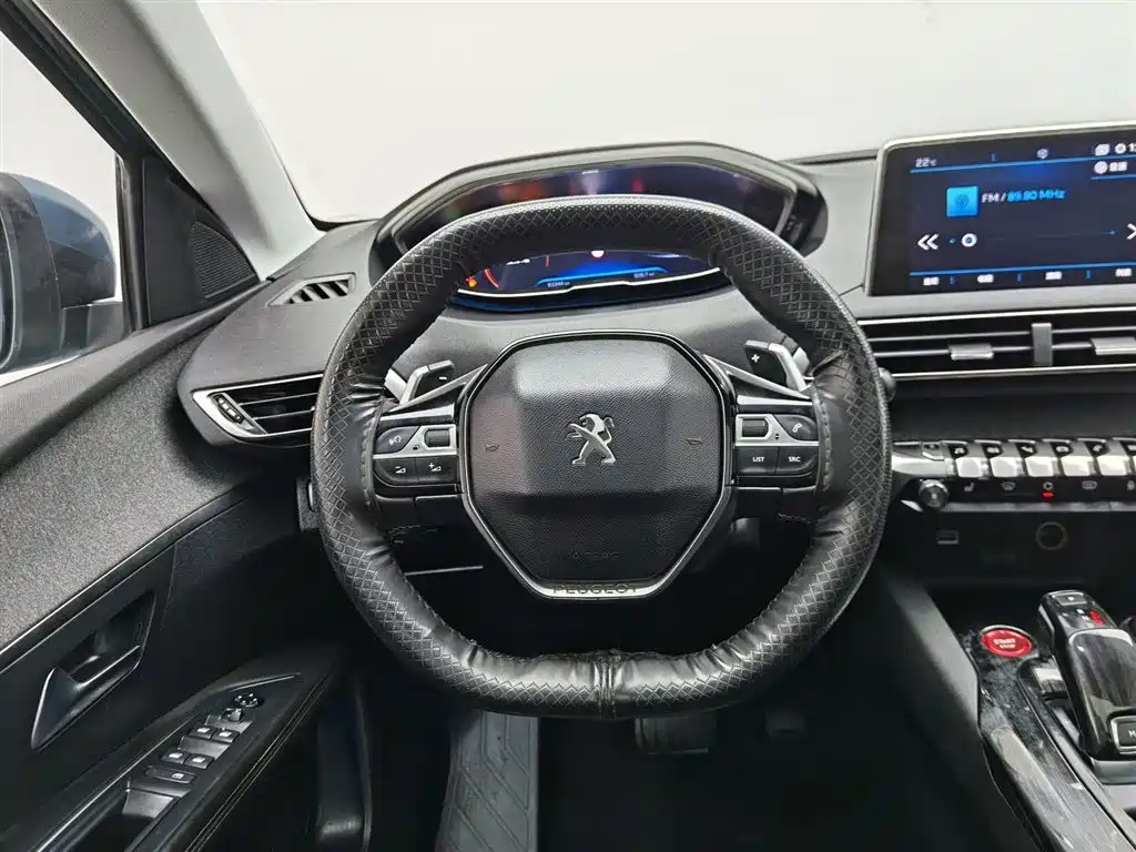 Peugeot 5008 2017 380THP 7-seat Luxury Edition фото 11