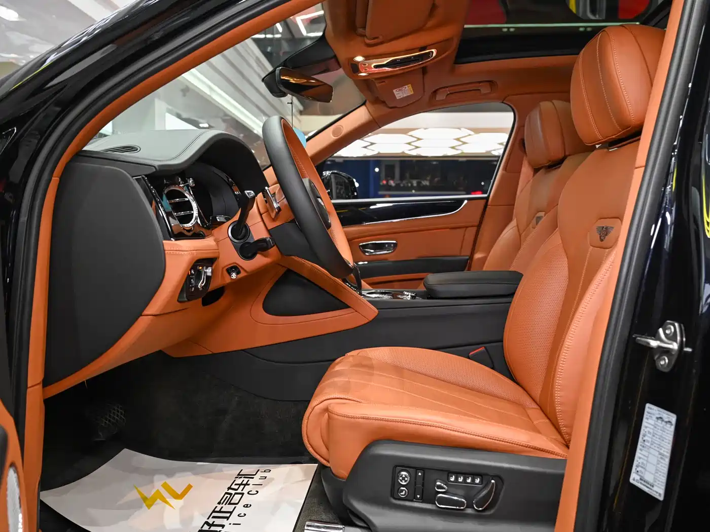 BENTLEY TIMYUE PLUG-IN HYBRID