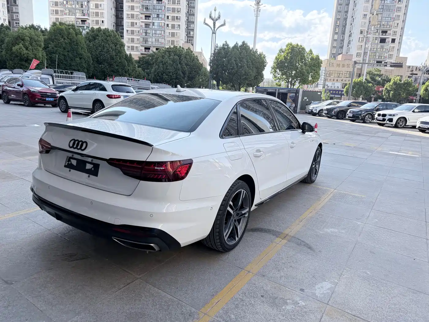 Audi A4L 2022 40 TFSI Luxury Dynamic фото 12