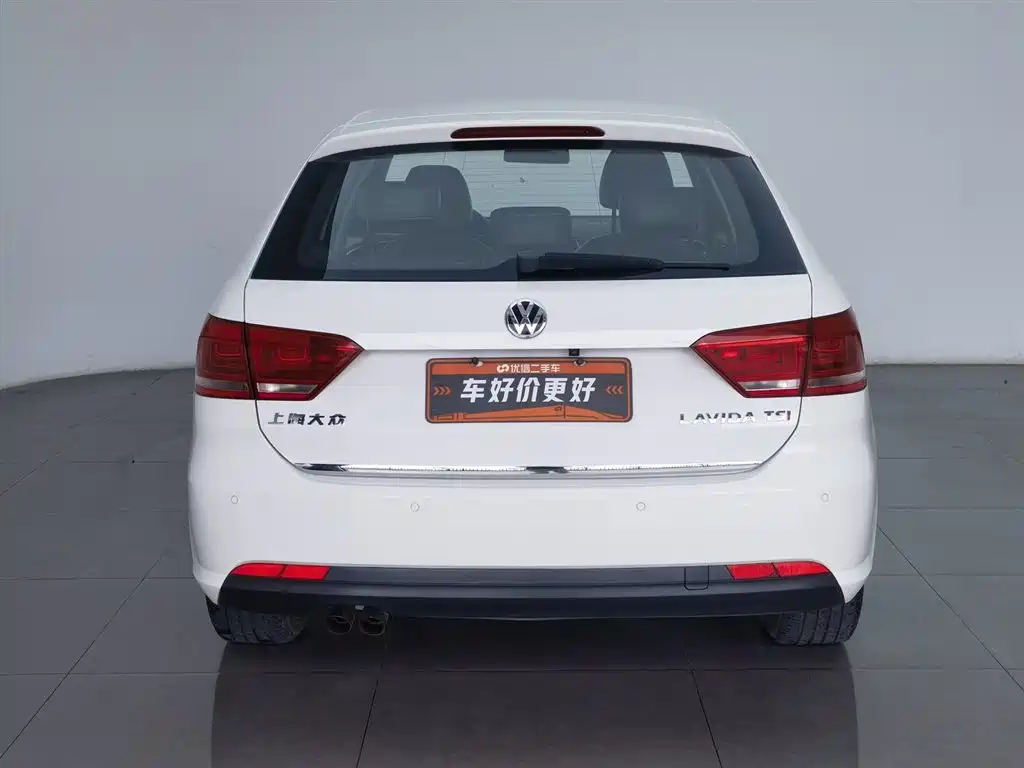 Volkswagen Lavida Tour 2013 1.4TSI Automatic Comfort фото 4