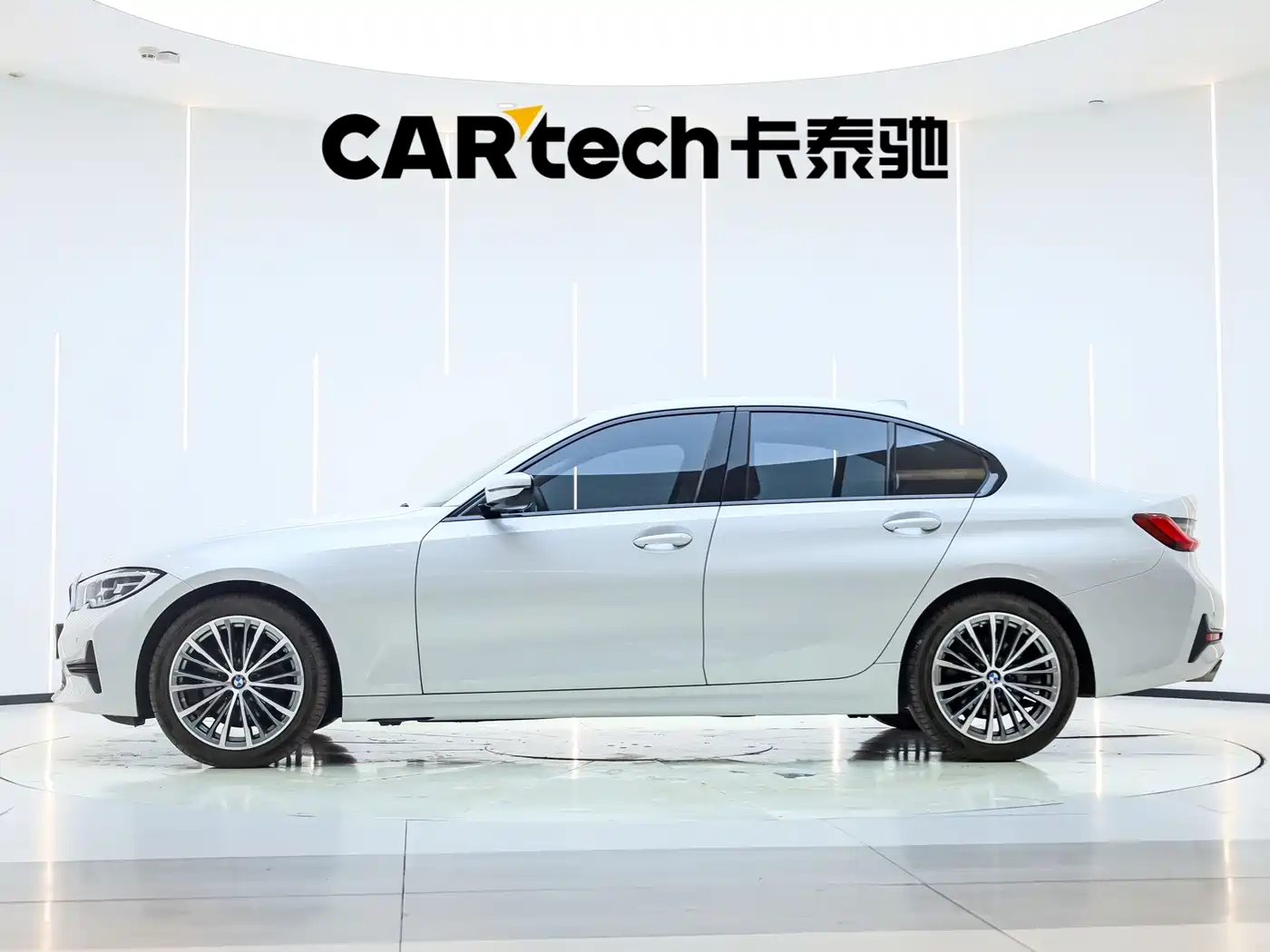 BMW 3 Series 2022 320i Sport Package фото 3