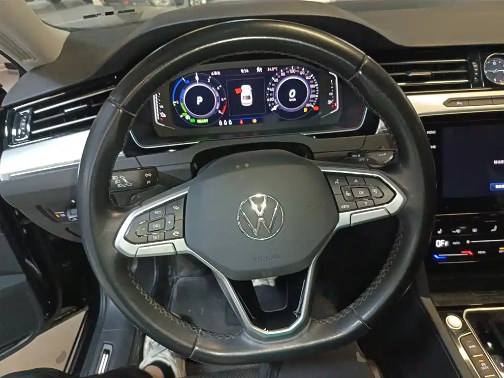 Volkswagen Magotan GTE Plug-in Hybrid 2022 GTE Luxury фото 7