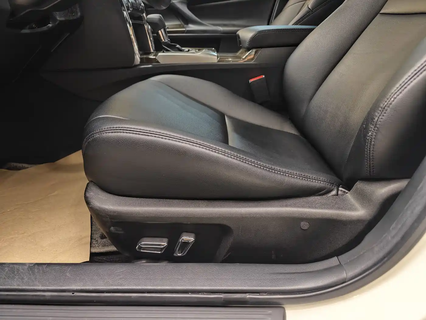 Toyota Reiz 2013 2.5S Elite Edition фото 11