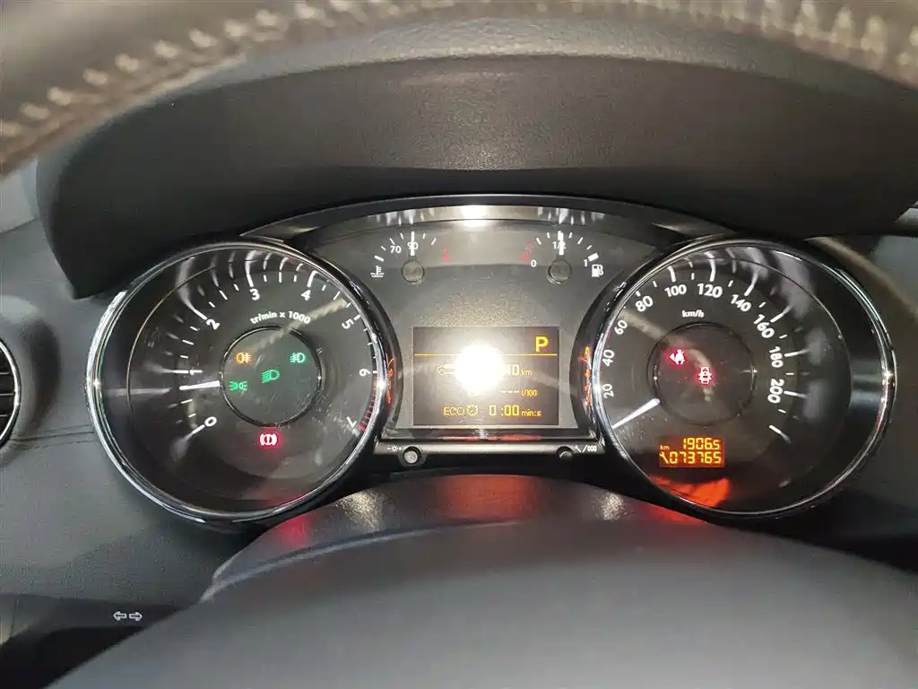 Peugeot 3008 2016 1.6THP Automatic Premium Edition фото 6