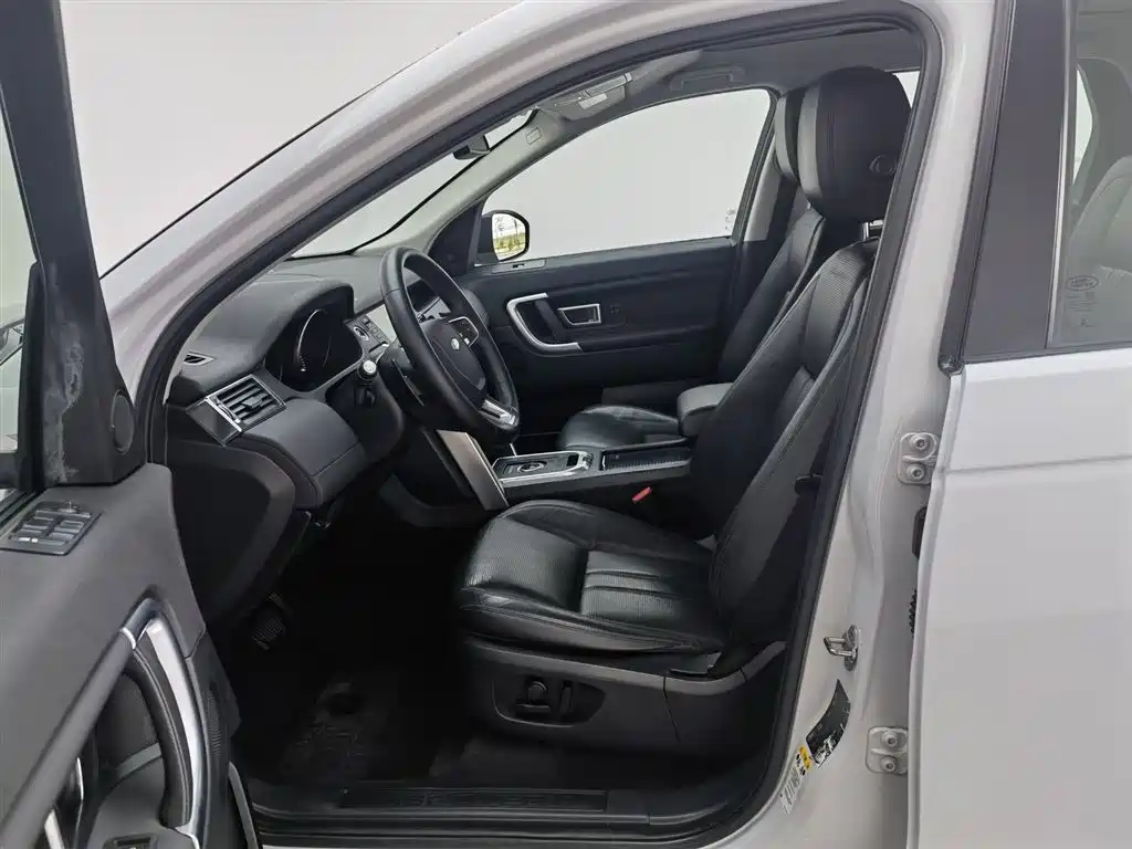 Land Rover Discovery Sport 2016 2.0T HSE фото 10