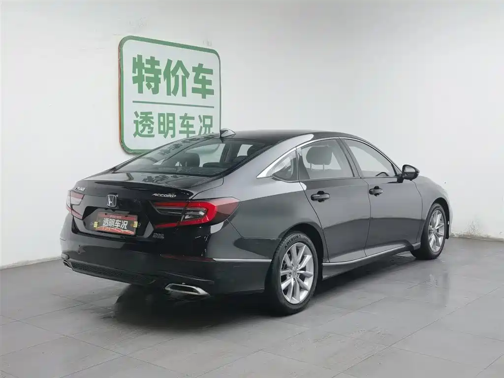 Honda Accord 2022 260TURBO Luxury Edition фото 2