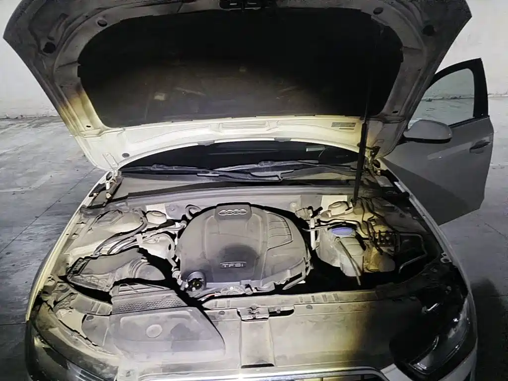 Фото 3 - Audi A4L