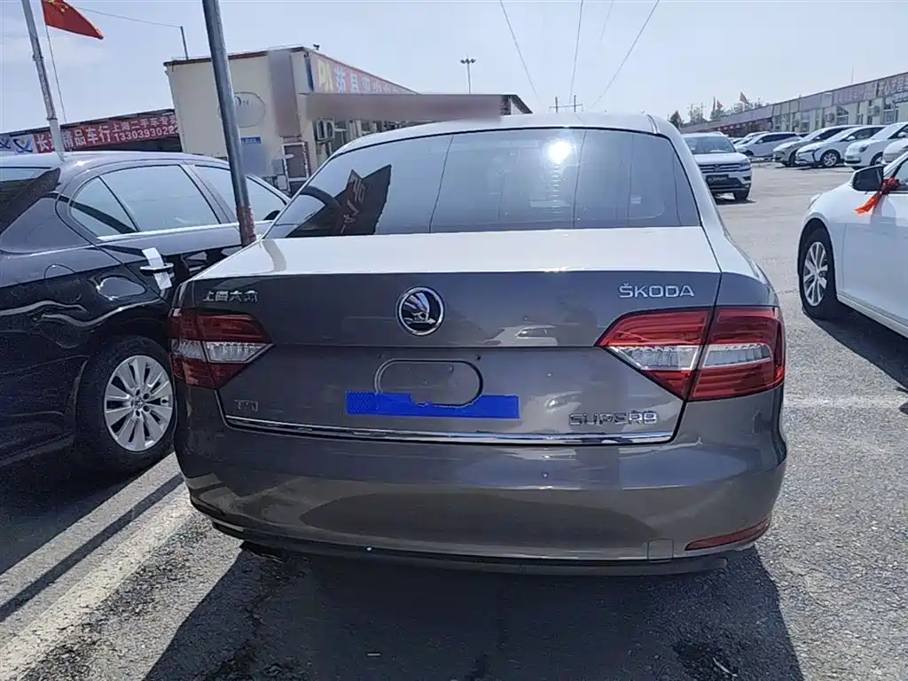 Škoda Superb 2013 1.8TSI Automatic Elegance Edition фото 6