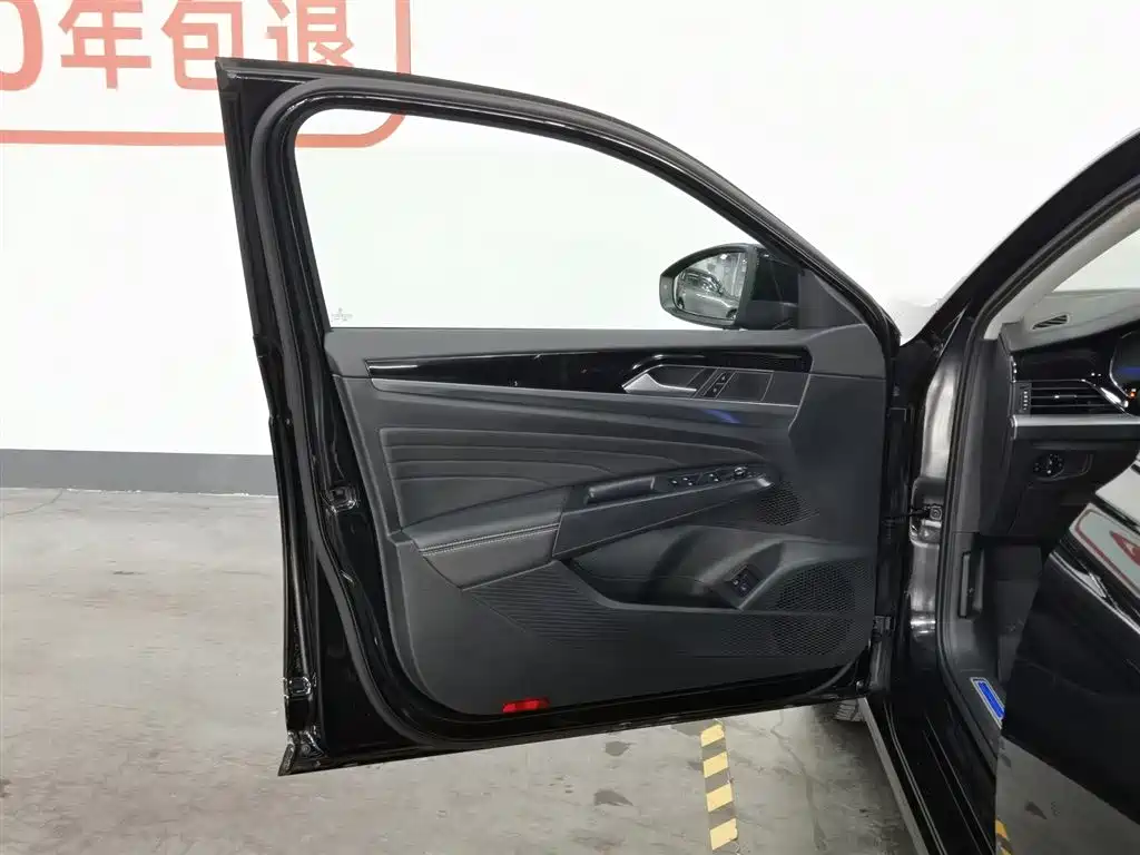 Volkswagen Passat New Energy 2022 430PHEV Hybrid Business Edition фото 8