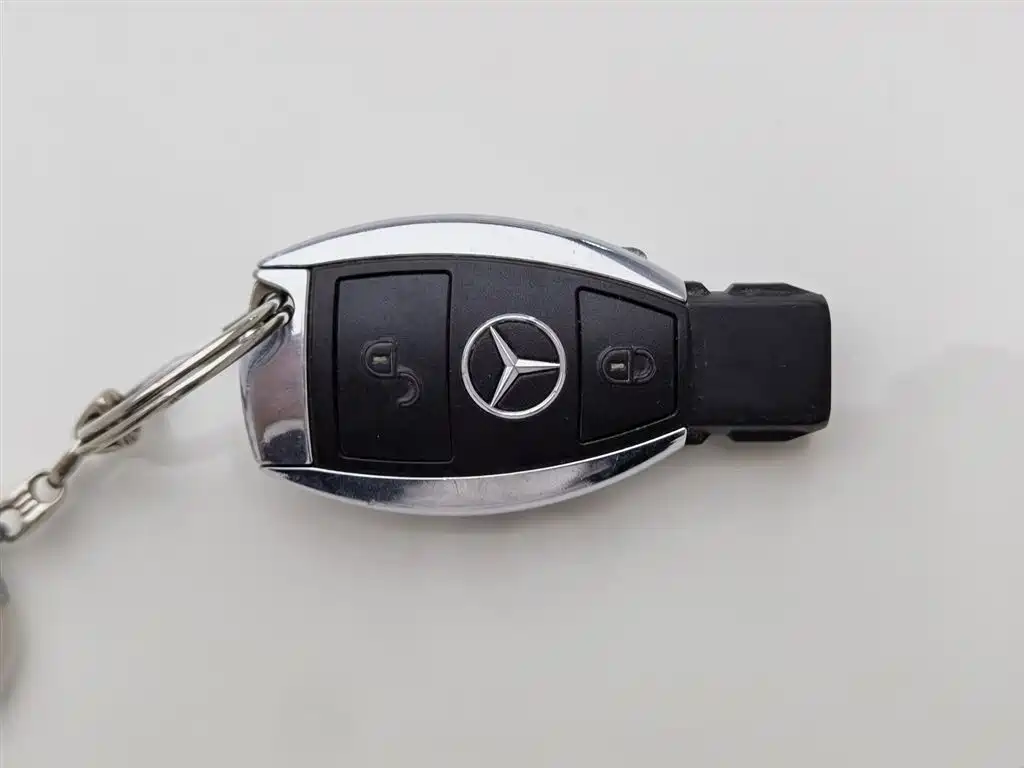 Mercedes-Benz GLK-Class 2012 GLK 300 4MATIC Dynamic фото 19