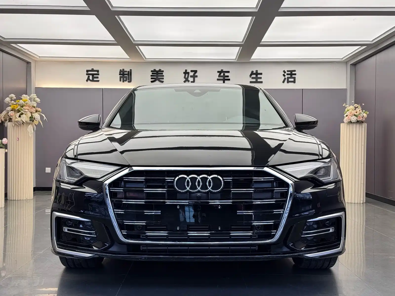 Photo 2 - Audi A6L
