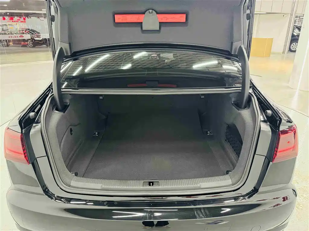 Audi A6L 2018 30th Anniversary 30 FSI Style фото 22