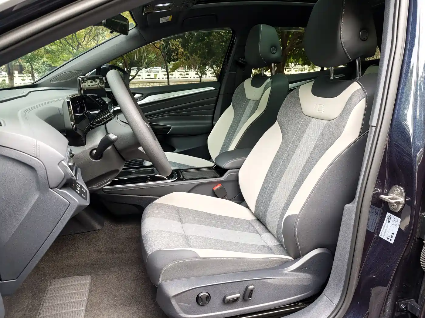 VOLKSWAGEN ID.4 CROZZ