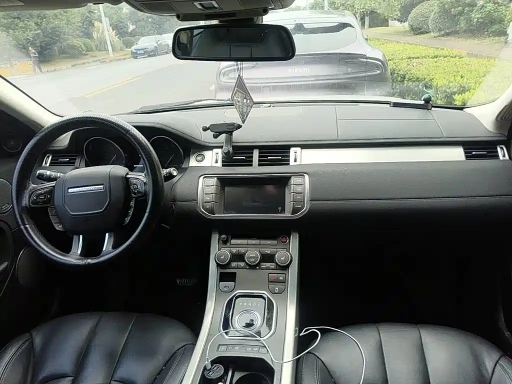 Land Rover Range Rover Evoque 2015 2015 2.0T 5-Door Intelligent Edition