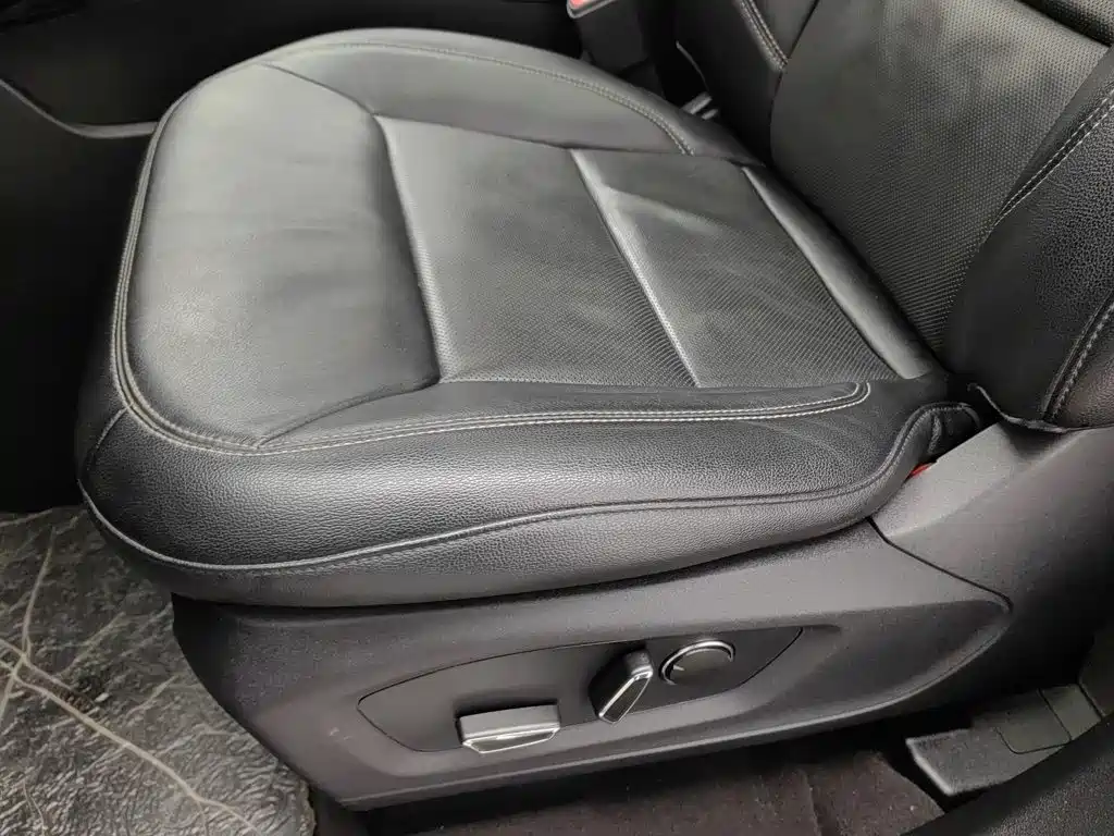 Ford Explorer 2020 2020 EcoBoost 285 AWD Titanium Edition 6-Seater