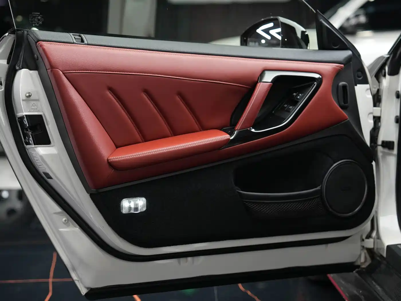 Nissan GT-R 2014 2014 3.8T Premium Edition (Brown-Red Interior)