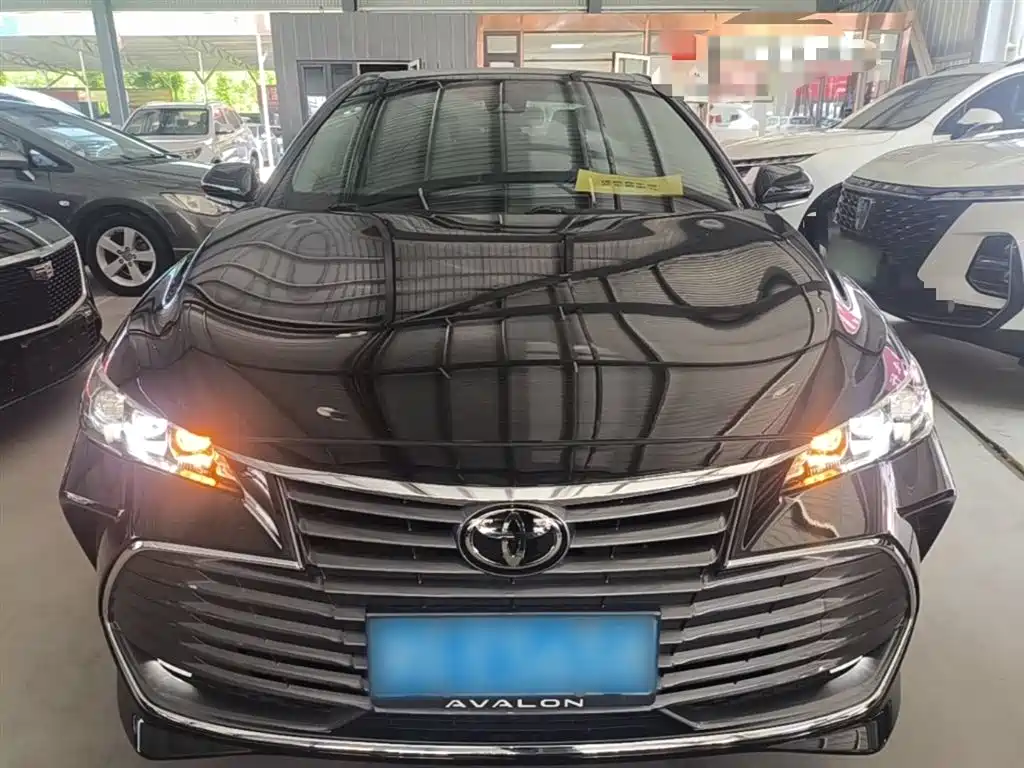 Toyota Avalon 2021 2.5L Luxury Edition фото 3