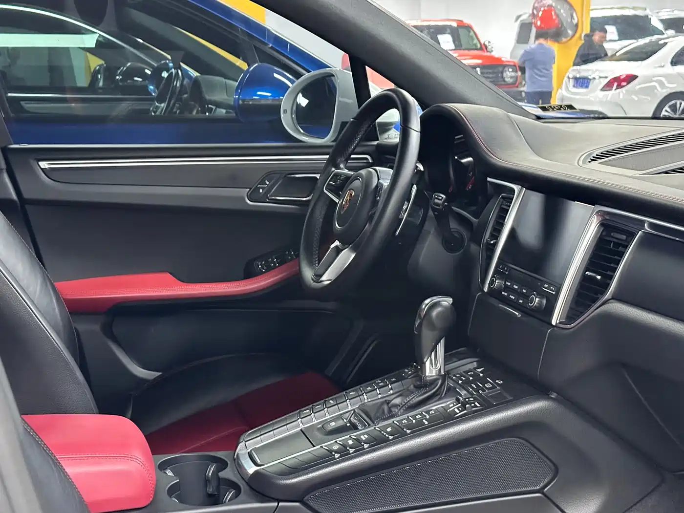 Porsche Macan 2017 Macan 2.0T фото 5