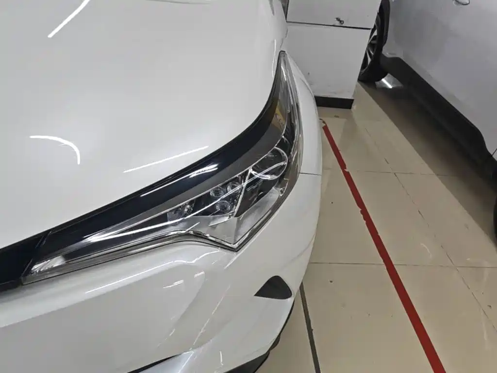 Toyota C-HR 2019 2018 2.0L Leading Edition China VI