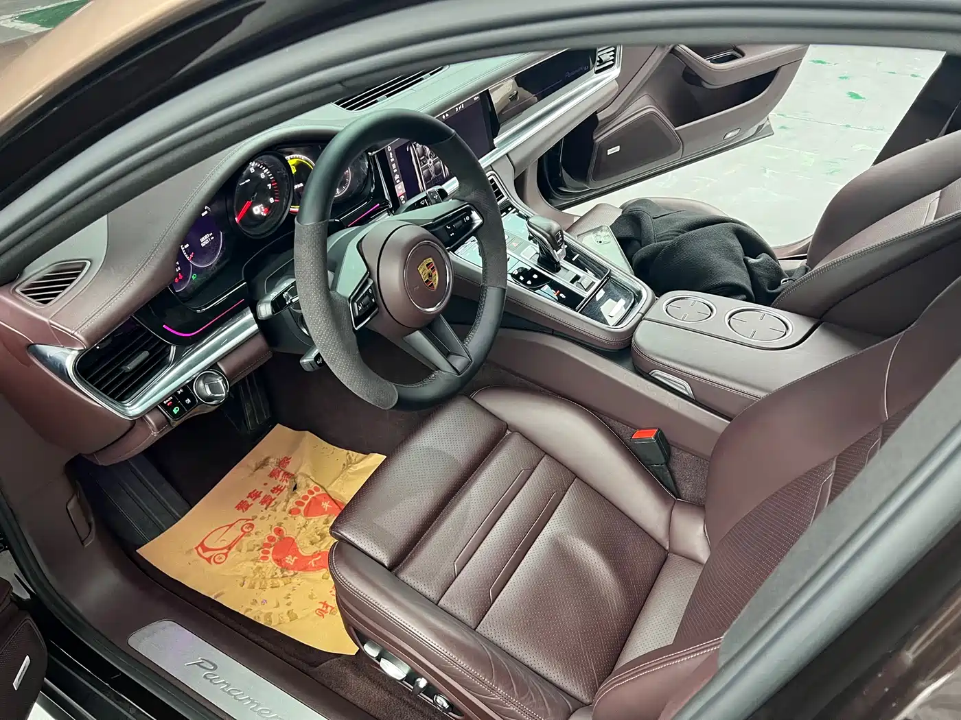 PORSCHE PANAMERA