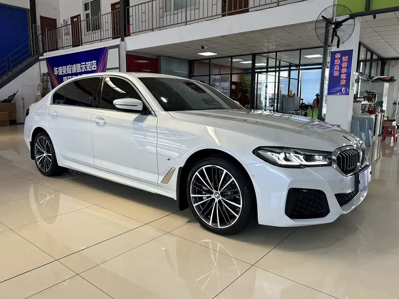 BMW 5-SERIES
