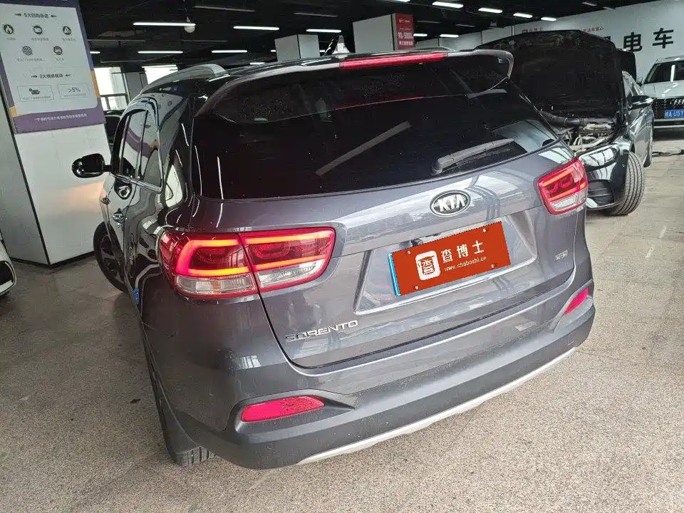 Kia Sorento 2016 2016 Sorento L 2.2T Diesel 4WD Elite 7-Seater China V