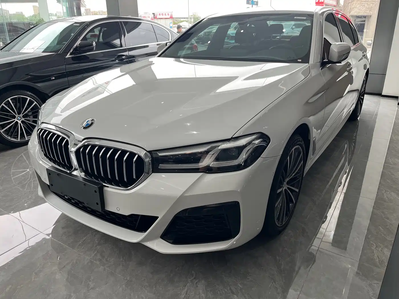 BMW 5 Series 2022 530Li Leading M Sport Package