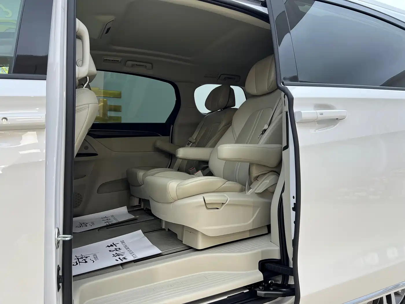 Buick GL8 2023 ES Landmaster Comfort фото 9