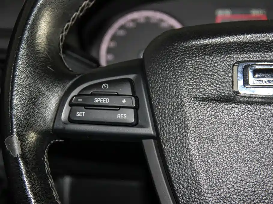 Qoros 5 2019 2018 Facelift 1.6T Automatic Leading