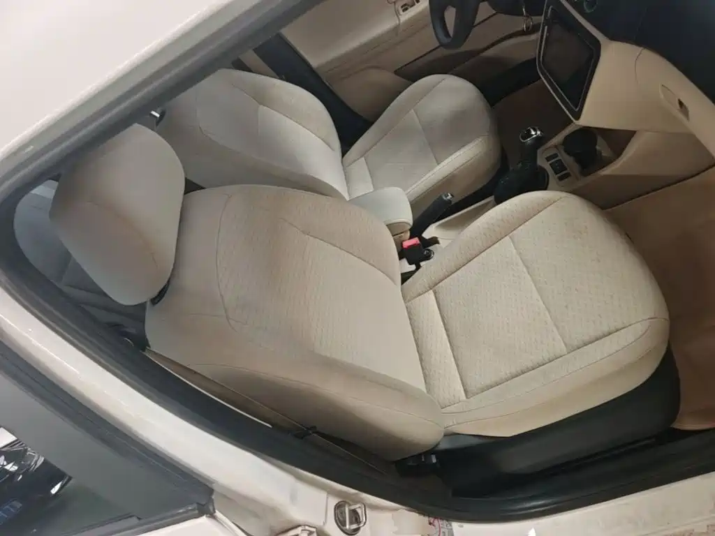 Škoda Fabia 2015 2014 1.4L Automatic Crystal Edition