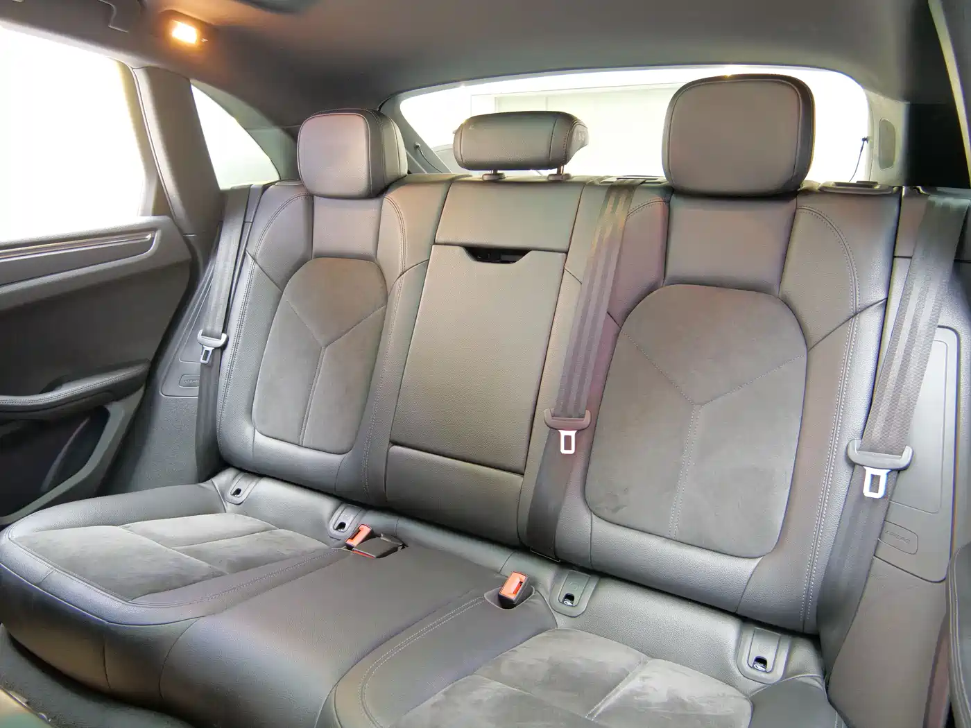 Porsche Macan 2018 Macan 2.0T фото 18