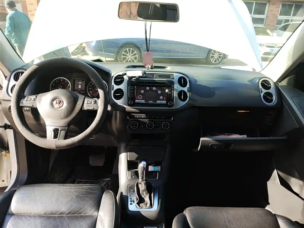 Volkswagen Tiguan 2013 1.8TSI Automatic 2WD Luxury Model фото 12