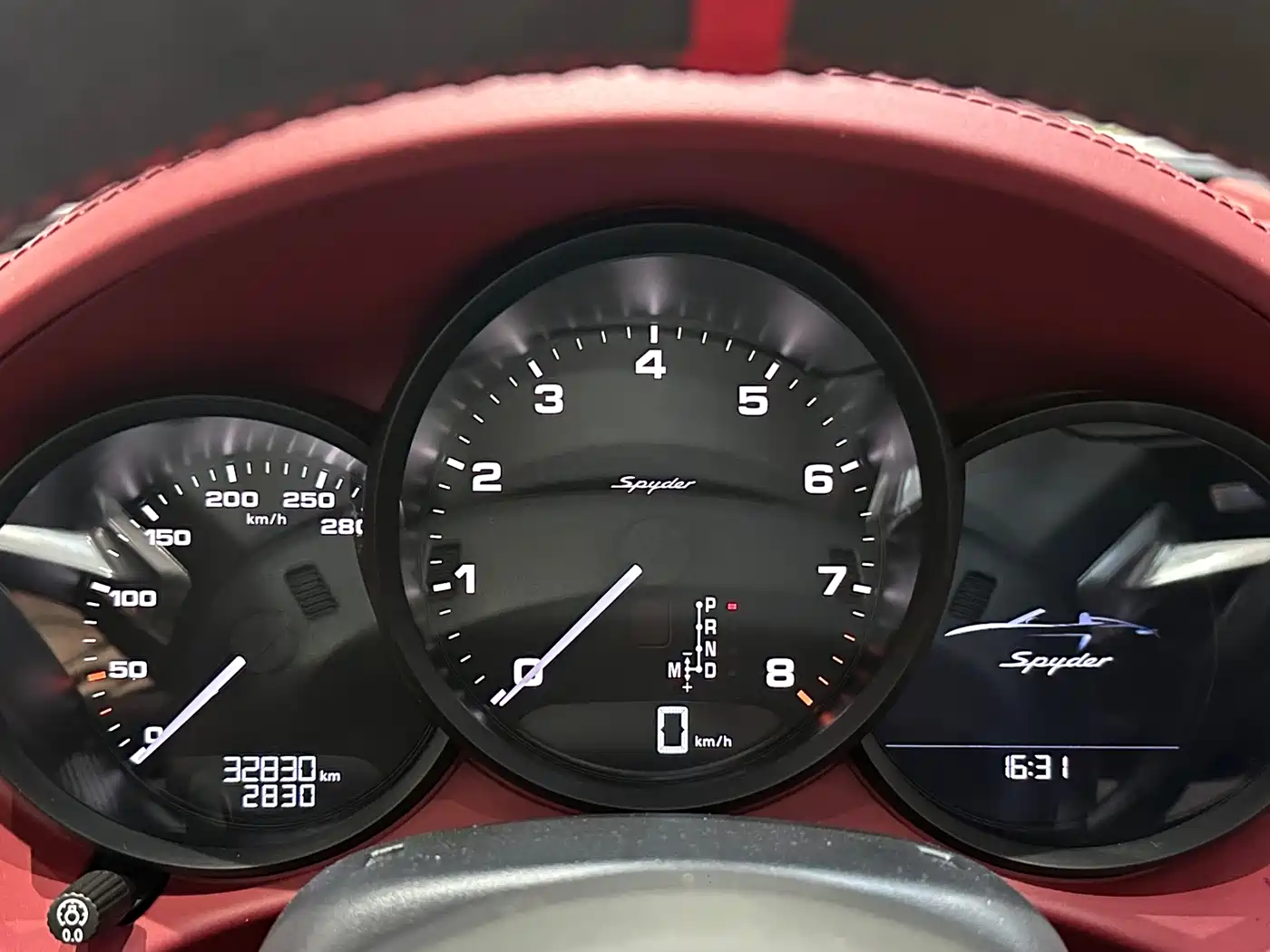 Porsche 718 2022 Spyder 2.0T фото 10