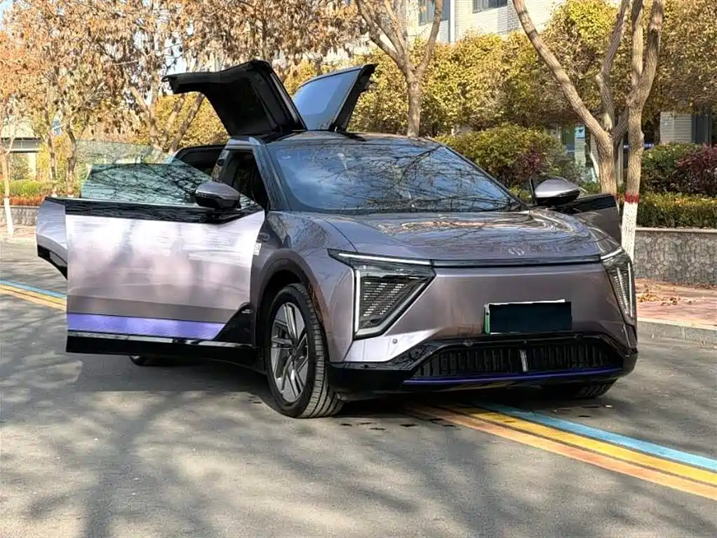 HiPhi GAO HE HIPHI Y