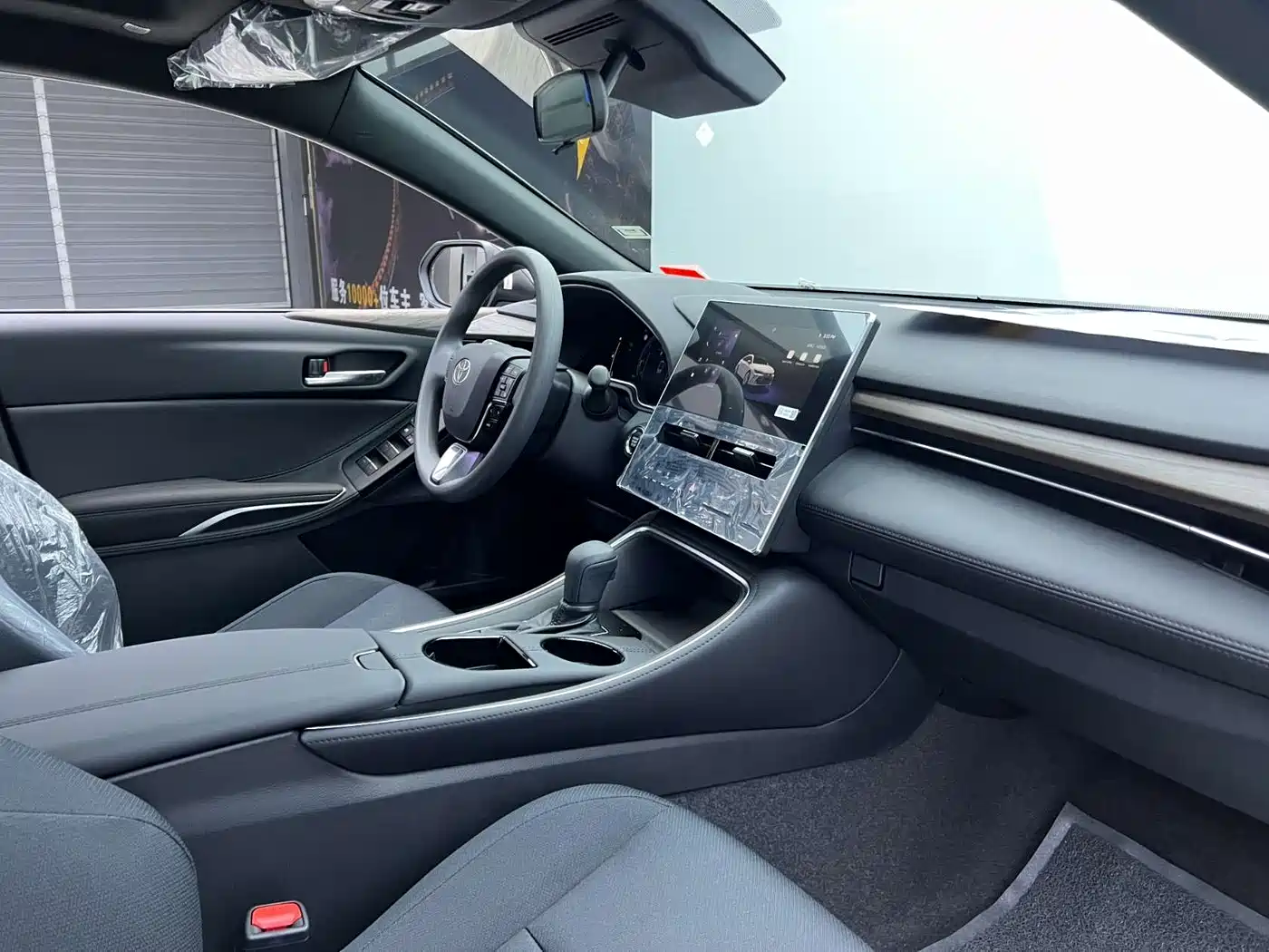 TOYOTA ASIAN DRAGON